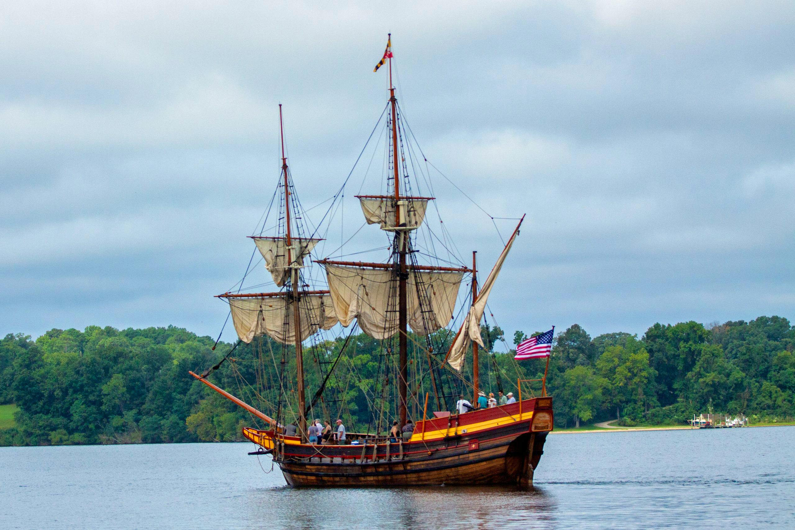 Maryland Dove away for “Blessing of the Fleet”